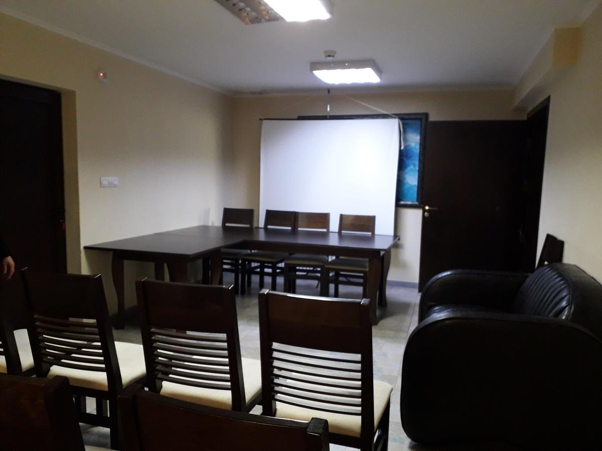 Hotel Sveti Nikola Сливен Экстерьер фото